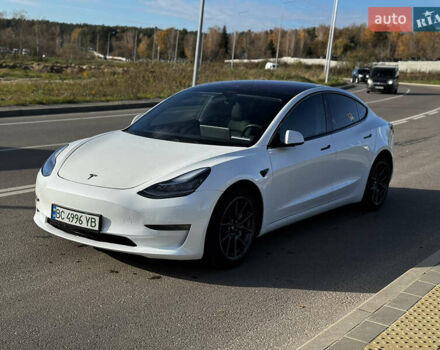 Белый Тесла Модель 3, объемом двигателя 0 л и пробегом 92 тыс. км за 16499 $, фото 2 на Automoto.ua