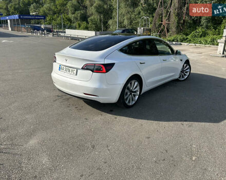 Белый Тесла Модель 3, объемом двигателя 0 л и пробегом 90 тыс. км за 16999 $, фото 3 на Automoto.ua