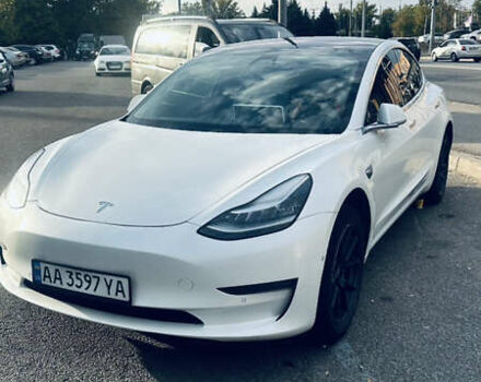 Белый Тесла Модель 3, объемом двигателя 0 л и пробегом 140 тыс. км за 16600 $, фото 10 на Automoto.ua