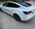 Білий Тесла Модель 3, об'ємом двигуна 0 л та пробігом 98 тис. км за 17400 $, фото 2 на Automoto.ua