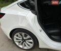 Білий Тесла Модель 3, об'ємом двигуна 0 л та пробігом 106 тис. км за 18000 $, фото 11 на Automoto.ua
