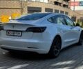 Белый Тесла Модель 3, объемом двигателя 0 л и пробегом 99 тыс. км за 16900 $, фото 4 на Automoto.ua
