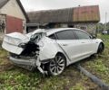 Тесла Модель 3 2018 в Кременце на Automoto.ua Белый Тесла Модель 3, объемом двигателя 0 л и пробегом 200 тыс. км за 6000 $, фото 4 на Automoto.ua