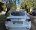 Білий Тесла Модель 3, об'ємом двигуна 0 л та пробігом 134 тис. км за 16500 $, фото 4 на Automoto.ua