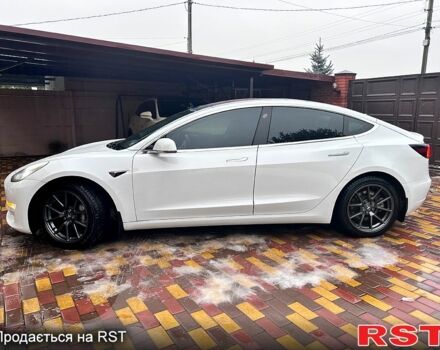 Белый Тесла Модель 3, объемом двигателя 0.3 л и пробегом 149 тыс. км за 16900 $, фото 18 на Automoto.ua