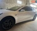 Белый Тесла Модель 3, объемом двигателя 0 л и пробегом 190 тыс. км за 16500 $, фото 3 на Automoto.ua