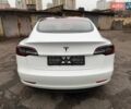 Белый Тесла Модель 3, объемом двигателя 0 л и пробегом 93 тыс. км за 15800 $, фото 12 на Automoto.ua