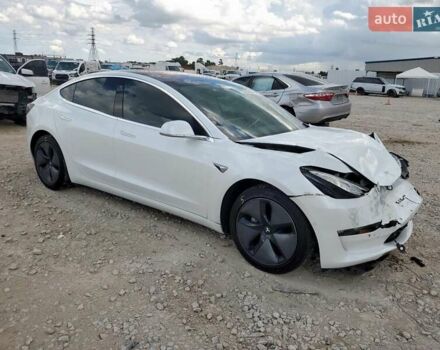 Білий Тесла Модель 3, об'ємом двигуна 0 л та пробігом 105 тис. км за 3000 $, фото 3 на Automoto.ua