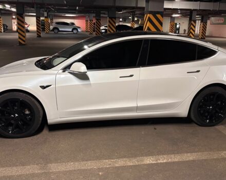 Білий Тесла Модель 3, об'ємом двигуна 0 л та пробігом 73 тис. км за 18000 $, фото 10 на Automoto.ua