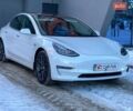 Білий Тесла Модель 3, об'ємом двигуна 0 л та пробігом 99 тис. км за 18200 $, фото 1 на Automoto.ua