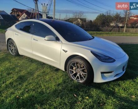 Білий Тесла Модель 3, об'ємом двигуна 0 л та пробігом 295 тис. км за 14850 $, фото 4 на Automoto.ua