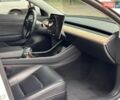 Білий Тесла Модель 3, об'ємом двигуна 0 л та пробігом 106 тис. км за 18000 $, фото 19 на Automoto.ua
