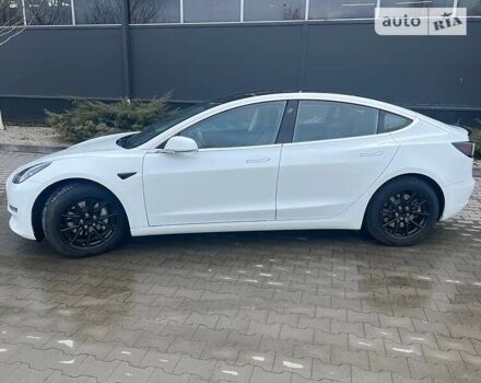 Белый Тесла Модель 3, объемом двигателя 0 л и пробегом 92 тыс. км за 22999 $, фото 6 на Automoto.ua