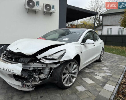 Білий Тесла Модель 3, об'ємом двигуна 0 л та пробігом 245 тис. км за 9999 $, фото 3 на Automoto.ua