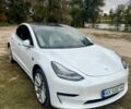 Тесла Модель 3 2018 у Харкові на Automoto.ua Білий Тесла Модель 3, об'ємом двигуна 0 л та пробігом 221 тис. км за 17500 $, фото 1 на Automoto.ua