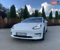 Білий Тесла Модель 3, об'ємом двигуна 0 л та пробігом 47 тис. км за 18300 $, фото 1 на Automoto.ua
