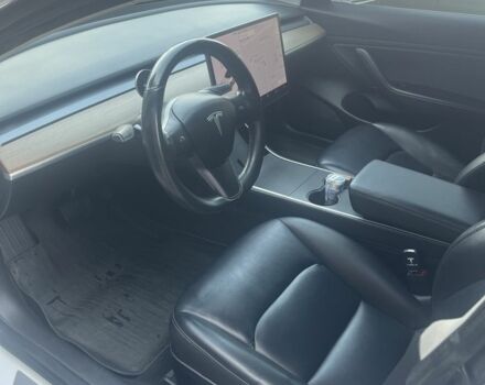 Белый Тесла Модель 3, объемом двигателя 0 л и пробегом 201 тыс. км за 14500 $, фото 7 на Automoto.ua