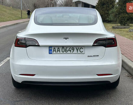 Білий Тесла Модель 3, об'ємом двигуна 0 л та пробігом 139 тис. км за 17200 $, фото 5 на Automoto.ua