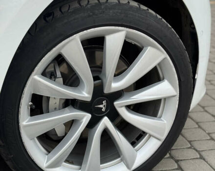 Білий Тесла Модель 3, об'ємом двигуна 0 л та пробігом 170 тис. км за 15500 $, фото 6 на Automoto.ua