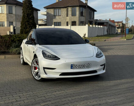 Белый Тесла Модель 3, объемом двигателя 0 л и пробегом 165 тыс. км за 19999 $, фото 2 на Automoto.ua