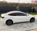 Білий Тесла Модель 3, об'ємом двигуна 0 л та пробігом 132 тис. км за 20100 $, фото 1 на Automoto.ua