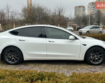 Белый Тесла Модель 3, объемом двигателя 0 л и пробегом 116 тыс. км за 17650 $, фото 7 на Automoto.ua