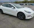 Белый Тесла Модель 3, объемом двигателя 0 л и пробегом 49 тыс. км за 11000 $, фото 3 на Automoto.ua