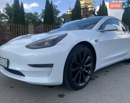 Білий Тесла Модель 3, об'ємом двигуна 0 л та пробігом 47 тис. км за 18300 $, фото 10 на Automoto.ua