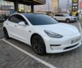 Білий Тесла Модель 3, об'ємом двигуна 0 л та пробігом 143 тис. км за 16700 $, фото 1 на Automoto.ua