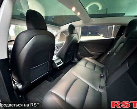 Белый Тесла Модель 3, объемом двигателя 0.3 л и пробегом 149 тыс. км за 16900 $, фото 23 на Automoto.ua