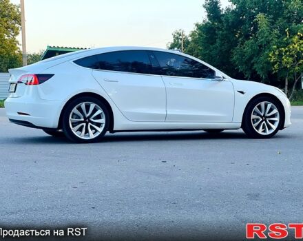 Білий Тесла Модель 3, об'ємом двигуна 0 л та пробігом 107 тис. км за 18000 $, фото 8 на Automoto.ua
