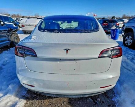 Білий Тесла Модель 3, об'ємом двигуна 0 л та пробігом 65 тис. км за 13500 $, фото 5 на Automoto.ua