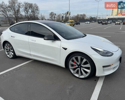 Белый Тесла Модель 3, объемом двигателя 0 л и пробегом 299 тыс. км за 16000 $, фото 6 на Automoto.ua
