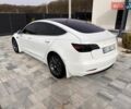 Белый Тесла Модель 3, объемом двигателя 0 л и пробегом 132 тыс. км за 20100 $, фото 6 на Automoto.ua