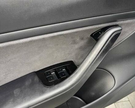 Белый Тесла Модель 3, объемом двигателя 0 л и пробегом 151 тыс. км за 17300 $, фото 10 на Automoto.ua