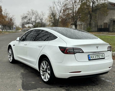 Белый Тесла Модель 3, объемом двигателя 0 л и пробегом 60 тыс. км за 17000 $, фото 2 на Automoto.ua