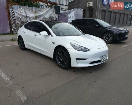Білий Тесла Модель 3, об'ємом двигуна 0 л та пробігом 99 тис. км за 17900 $, фото 8 на Automoto.ua