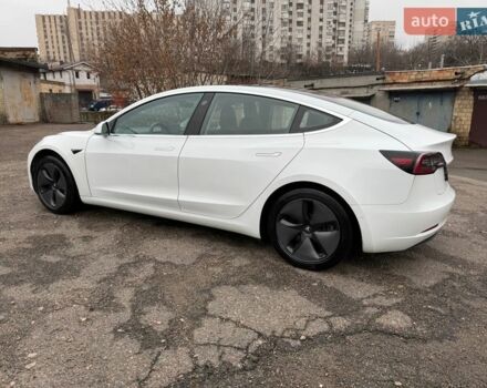 Белый Тесла Модель 3, объемом двигателя 0 л и пробегом 93 тыс. км за 15800 $, фото 19 на Automoto.ua