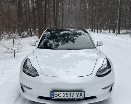 Білий Тесла Модель 3, об'ємом двигуна 0 л та пробігом 87 тис. км за 22500 $, фото 2 на Automoto.ua