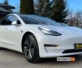Білий Тесла Модель 3, об'ємом двигуна 75 л та пробігом 74 тис. км за 23800 $, фото 1 на Automoto.ua