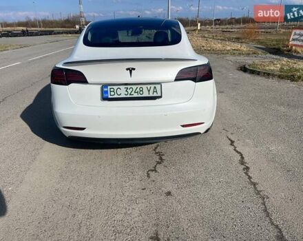 Білий Тесла Модель 3, об'ємом двигуна 0 л та пробігом 120 тис. км за 17000 $, фото 5 на Automoto.ua