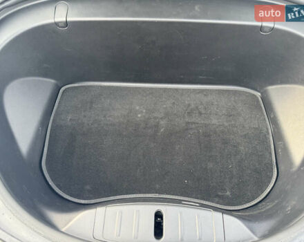 Белый Тесла Модель 3, объемом двигателя 0 л и пробегом 299 тыс. км за 16000 $, фото 16 на Automoto.ua