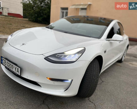 Белый Тесла Модель 3, объемом двигателя 0 л и пробегом 50 тыс. км за 19300 $, фото 3 на Automoto.ua