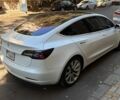 Белый Тесла Модель 3, объемом двигателя 0 л и пробегом 70 тыс. км за 18500 $, фото 1 на Automoto.ua