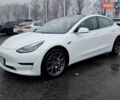 Белый Тесла Модель 3, объемом двигателя 0 л и пробегом 100 тыс. км за 14900 $, фото 1 на Automoto.ua