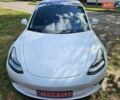 Білий Тесла Модель 3, об'ємом двигуна 0 л та пробігом 226 тис. км за 16500 $, фото 1 на Automoto.ua