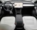 Білий Тесла Модель 3, об'ємом двигуна 0 л та пробігом 42 тис. км за 6600 $, фото 4 на Automoto.ua
