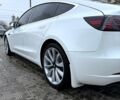 Білий Тесла Модель 3, об'ємом двигуна 0 л та пробігом 123 тис. км за 18000 $, фото 3 на Automoto.ua