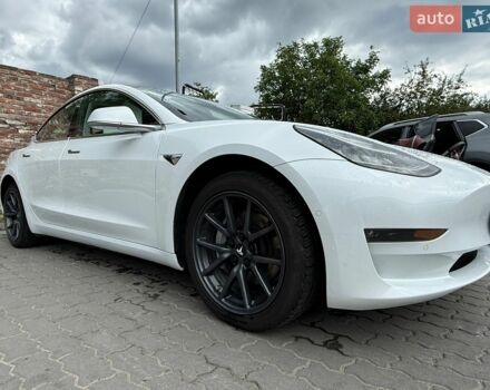 Білий Тесла Модель 3, об'ємом двигуна 0 л та пробігом 84 тис. км за 17100 $, фото 8 на Automoto.ua