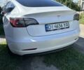 Белый Тесла Модель 3, объемом двигателя 0 л и пробегом 110 тыс. км за 14472 $, фото 4 на Automoto.ua